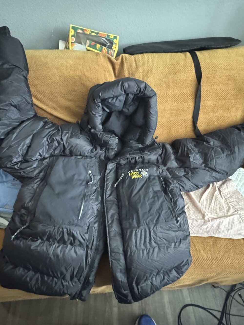 Mountain Hardware Absolute Zero Parka 800 Fill Goose Down Like new, large, black